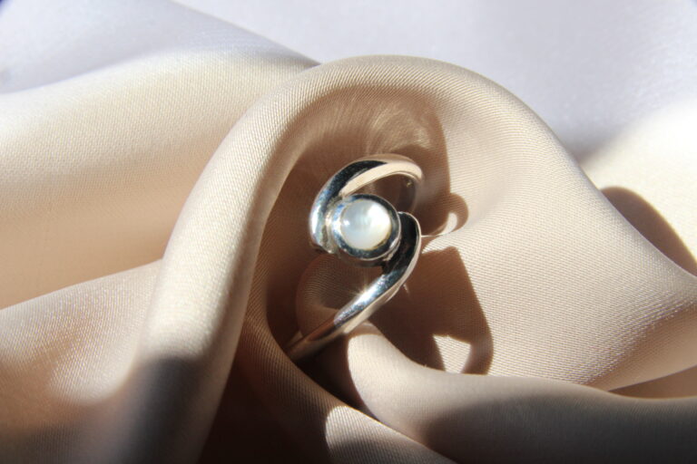 Opal circle 12